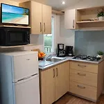 Holiday home Mh Tv Piscine 3ch 6pers Coeur De Vendee Puy Du Fou La Boissiere-de-Montaigu